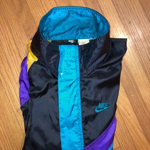 Vintage vtg Nike air flight windbreaker multicolor. - Picture 16 of 16